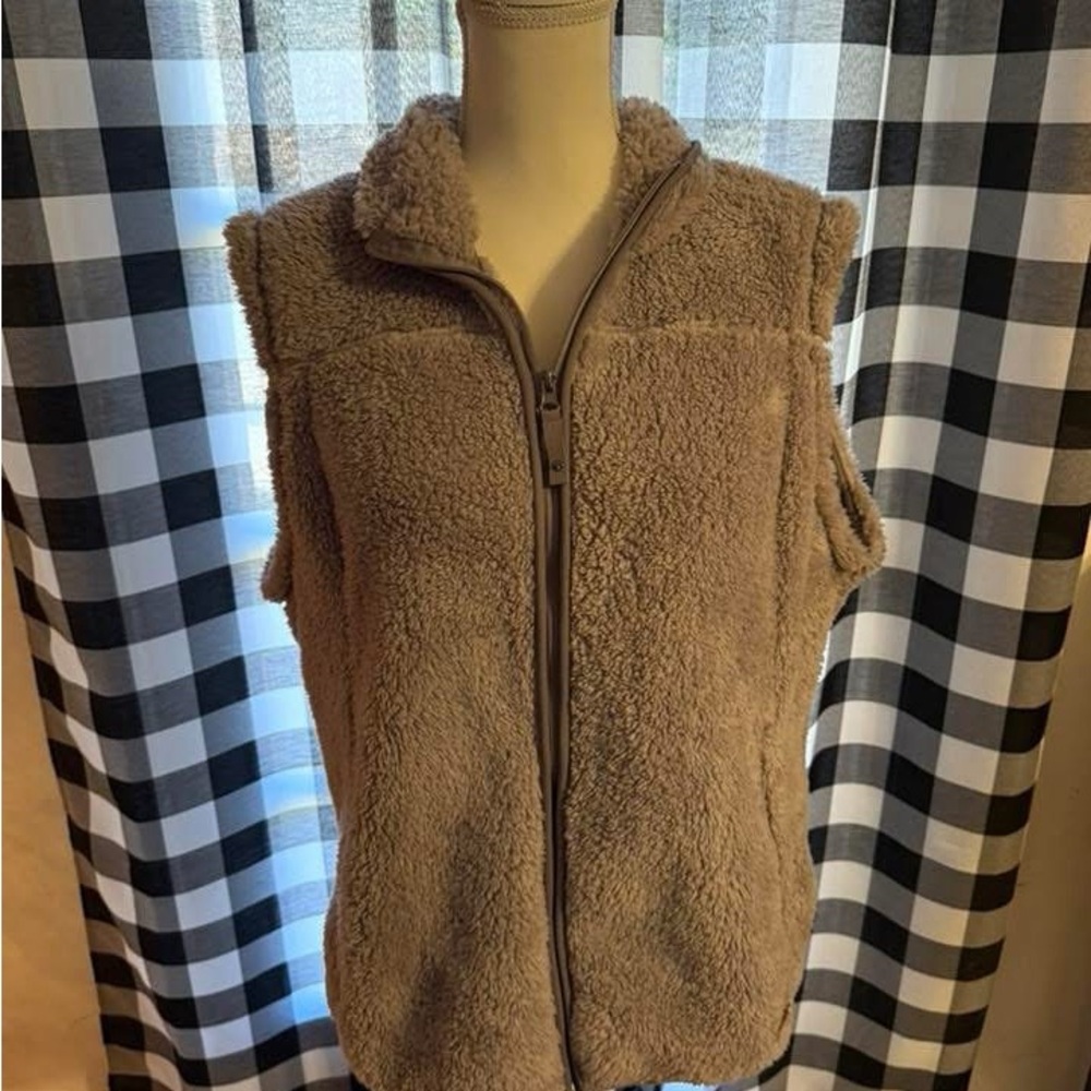 Cozy Violet/Gray Sherpa Vest